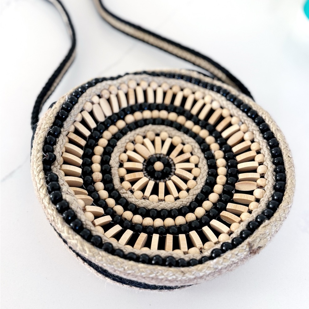 Stylish Studio Collection Wood Bead Woven Round Crossbody Bag - Picture 6 of 13